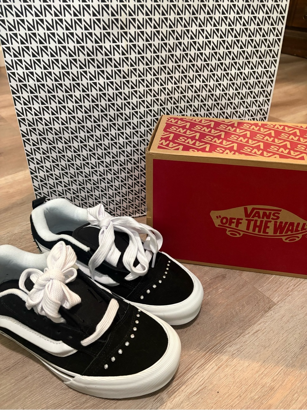 Vans Knu Skool Rhinestone Skate Shoe - Black / White - Picture 3 of 4